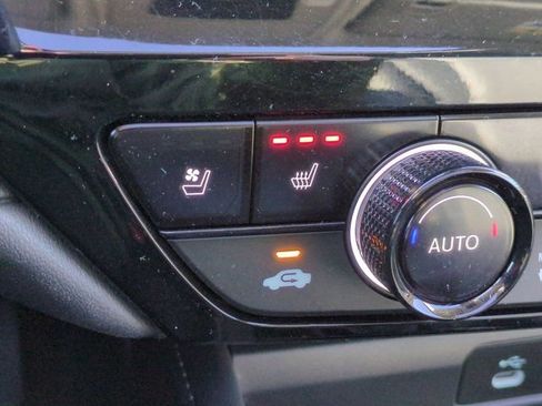 Used 2025 Honda Accord Touring image 14