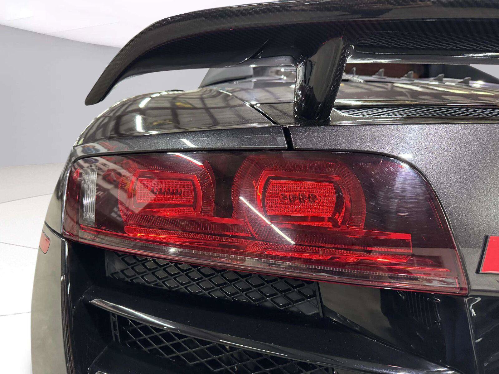 Used 2011 Audi R8 V10 AWD/4WD image 14