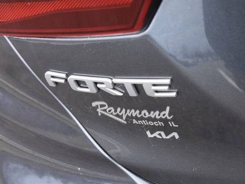 Certified 2022 Kia Forte LXS w/ LXS Technology Package image 14