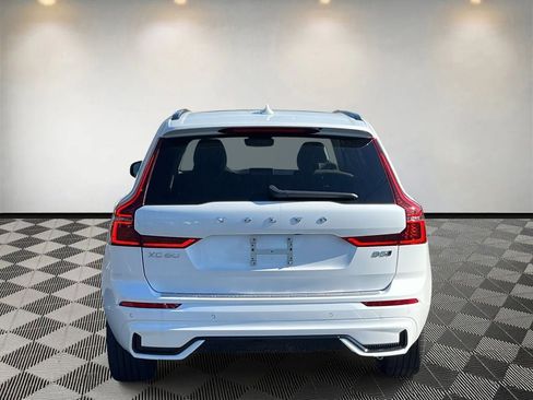 New 2026 Volvo XC60 B5 Ultra w/ Climate Package image 4