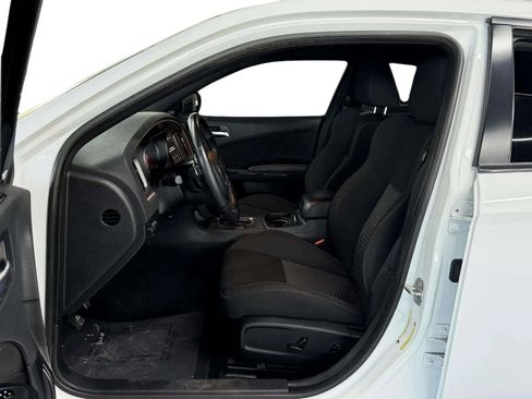 Used 2021 Dodge Charger R/T w/ Blacktop Package image 11