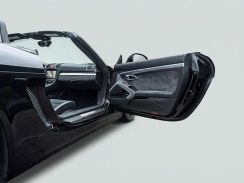 Used 2015 Porsche Boxster GTS image 19