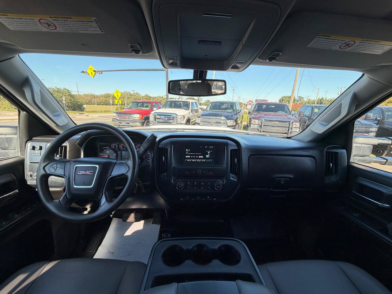 Used 2019 GMC Sierra 2500 4x4 Crew Cab w/ Sierra Convenience Package image 18