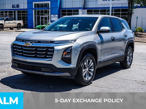 Used 2026 Chevrolet Equinox LT FWD image 5