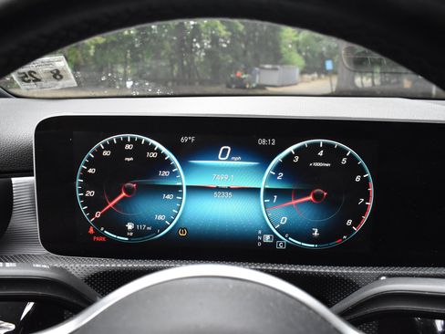 Used 2020 Mercedes-Benz A 220 4MATIC w/ Premium Package image 29