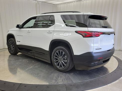 Used 2023 Chevrolet Traverse RS image 22