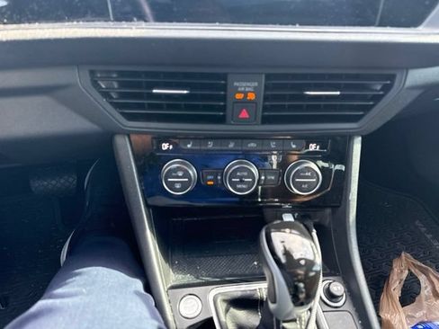 Used 2024 Volkswagen Jetta SEL FWD image 23