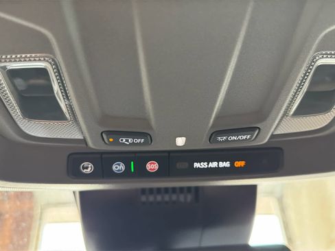 Used 2024 GMC Sierra 1500 SLT image 52