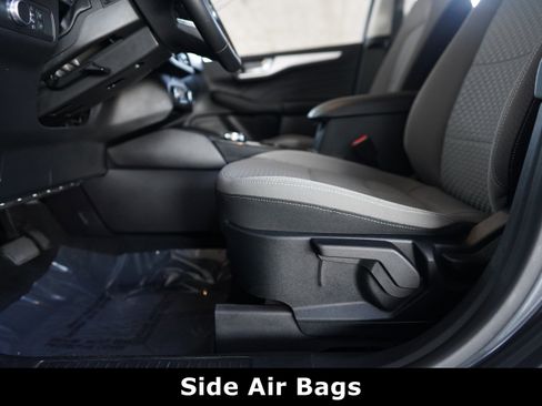 Used 2021 Ford Escape SE w/ Cold Weather Package image 12