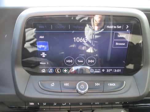 Used 2023 Chevrolet Camaro LT w/ RS Package image 15