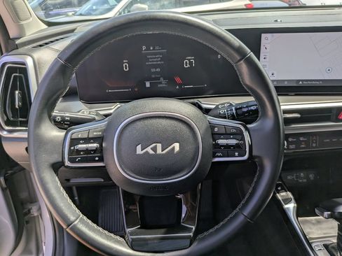 Certified 2024 Kia Sorento S FWD image 29
