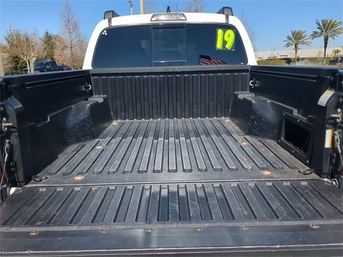 Used 2019 Toyota Tacoma SR5 image 13