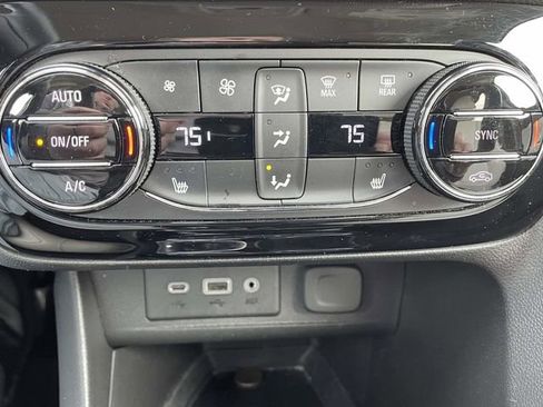 Used 2020 Buick Encore GX Select image 23