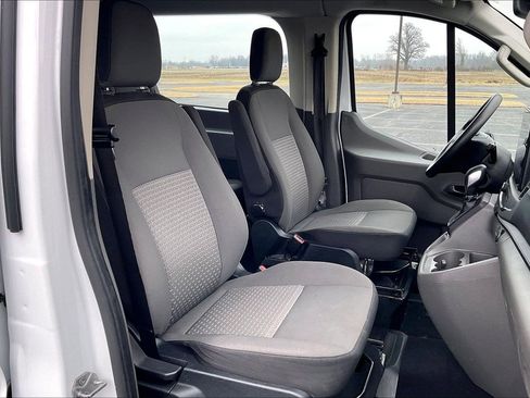 Used 2022 Ford Transit 350 XLT image 8