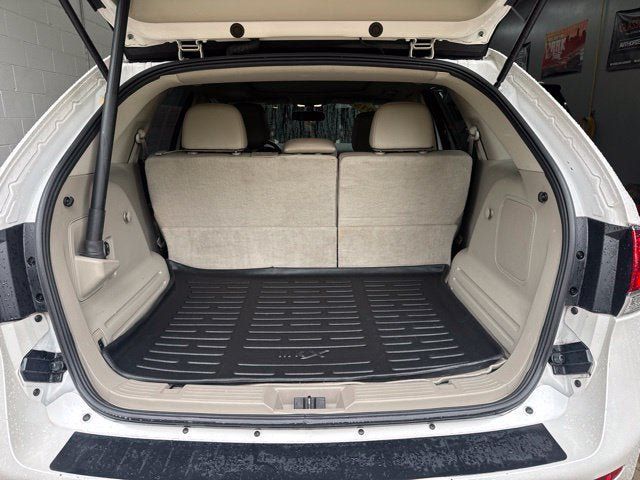 Used 2015 Lincoln MKX FWD w/ Equipment Group 102A image 21