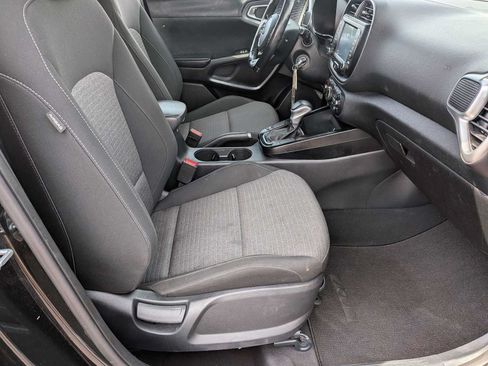 Used 2021 Kia Soul GT-Line FWD image 18