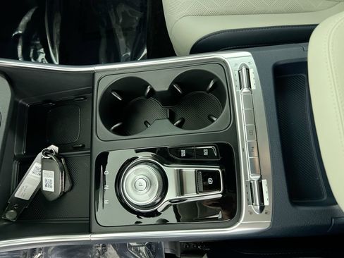 Certified 2026 Kia Carnival SX image 21