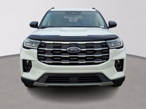 Certified 2026 Ford Explorer Active w/ Active Comfort Package RWD image 2
