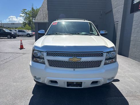 Used 2012 Chevrolet Avalanche LTZ AWD/4WD image 2