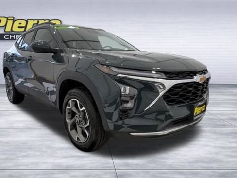 New 2026 Chevrolet Trax LT w/ Driver Confidence Package image 6