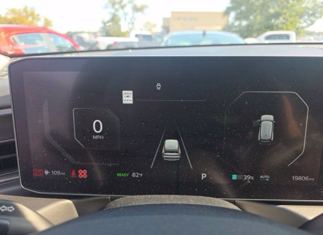 Certified 2024 Kia EV9 Light Long Range RWD image 12