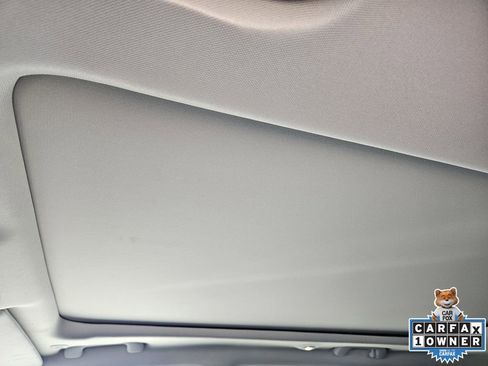 Used 2022 Jeep Cherokee Limited image 31