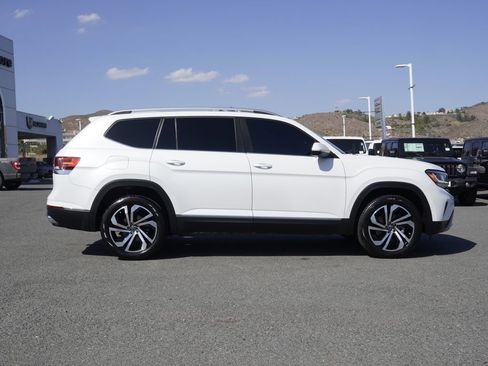Used 2023 Volkswagen Atlas SEL AWD/4WD image 3