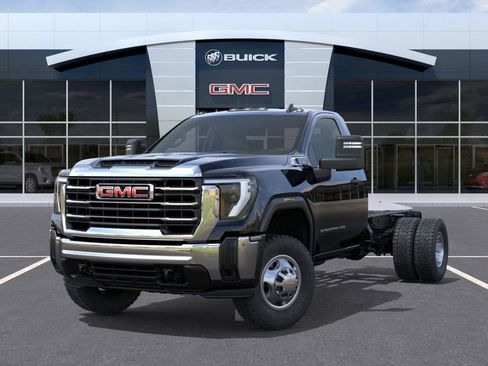 New 2026 GMC Sierra 3500 Pro w/ Convenience Package AWD/4WD image 6