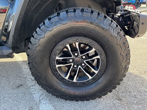 Used 2024 Jeep Wrangler Unlimited Rubicon image 41