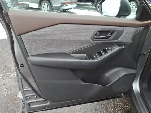 Certified 2023 Nissan Rogue S image 10