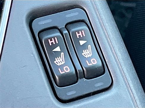 Used 2024 Subaru Crosstrek 2.0i Premium image 19