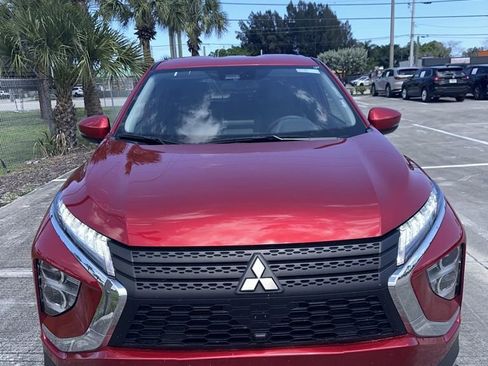 Used 2025 Mitsubishi Eclipse Cross SE AWD/4WD image 4