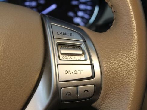 Used 2015 Nissan Rogue SL AWD/4WD image 24