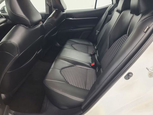 Used 2024 Toyota Camry SE image 20