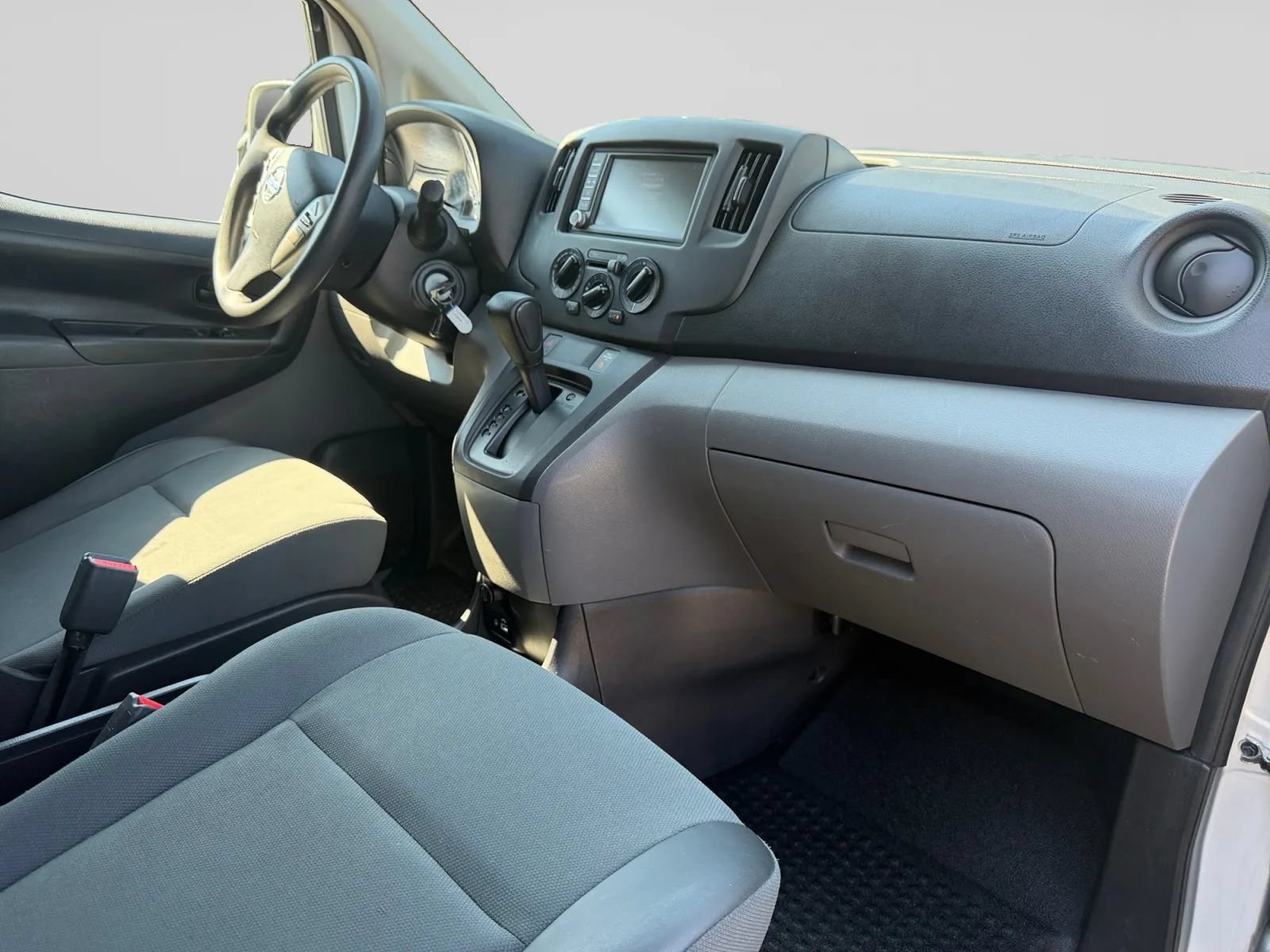 Used 2020 Nissan NV200 SV FWD image 31