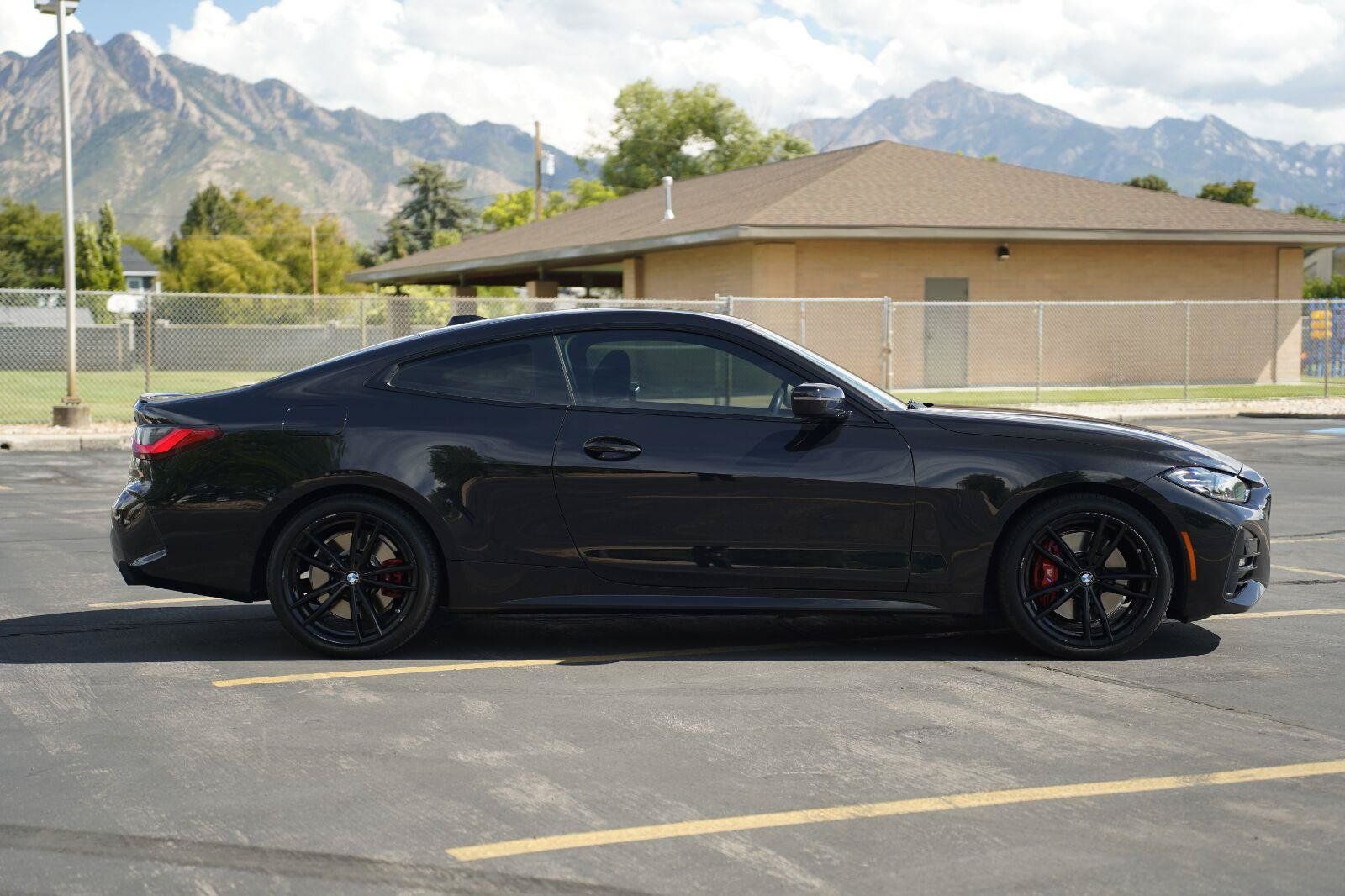 Used 2024 BMW 430i xDrive Coupe w/ M Sport Package AWD/4WD image 6