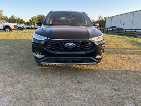 Used 2025 Ford Escape ST-Line image 9