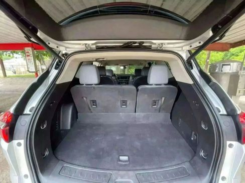 Used 2020 Buick Enclave Essence image 13