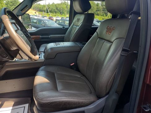 Used 2015 Ford F250 King Ranch w/ King Ranch w/Chrome Package AWD/4WD image 9