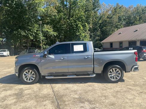 Used 2020 Chevrolet Silverado 1500 LTZ w/ LTZ Premium Package image 9