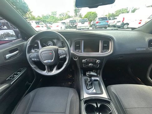 Used 2016 Dodge Charger SXT w/ Blacktop Package RWD image 10