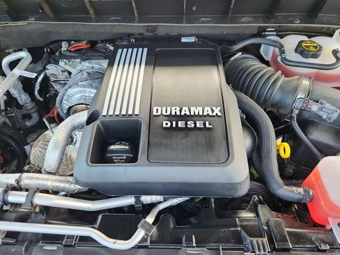 Used 2025 Chevrolet Silverado 1500 RST w/ Convenience Package II AWD/4WD image 16
