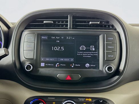 Used 2025 Kia Soul LX w/ LX Technology Package image 21