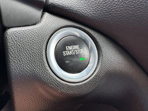 Used 2022 Chevrolet Equinox LT image 21