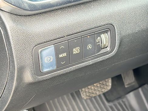 Used 2026 GMC Terrain Elevation w/ Black Edition FWD image 13