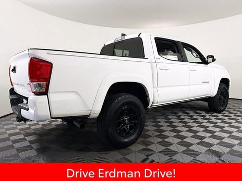 Certified 2022 Toyota Tacoma SR5 w/ Technology Package RWD image 23