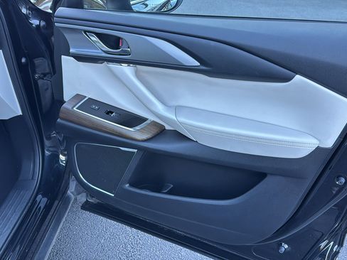 Used 2023 MAZDA CX-9 Signature image 39