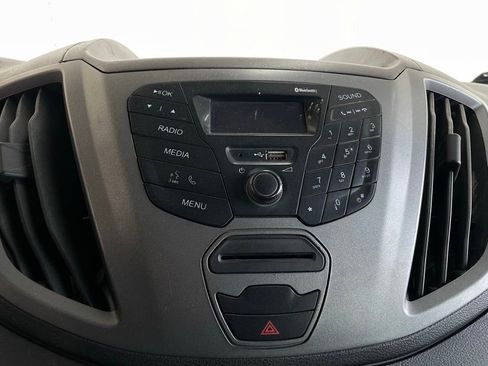 Used 2018 Ford Transit 350 XL image 34