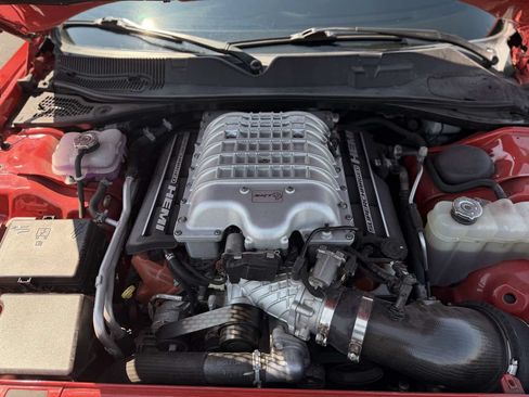 Used 2016 Dodge Challenger SRT Hellcat RWD image 26