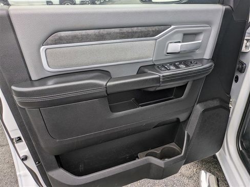 Used 2021 RAM 2500 Big Horn w/ Level 1 Equipment Group image 18